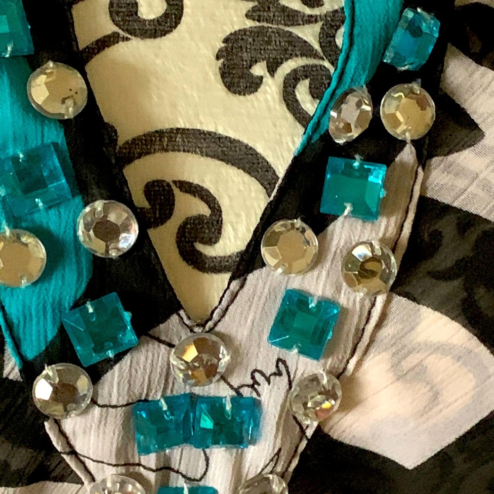 Tunic - Picture 5 of 6